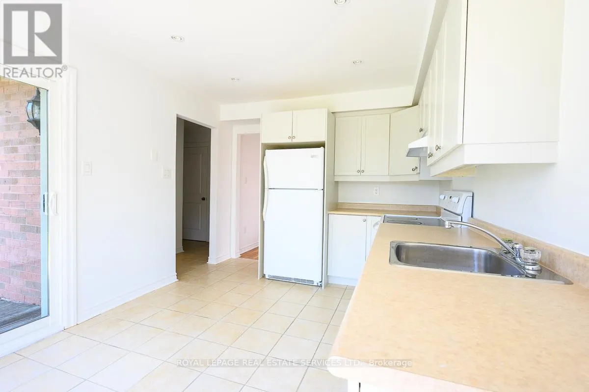 2030 GLENADA CRESCENT