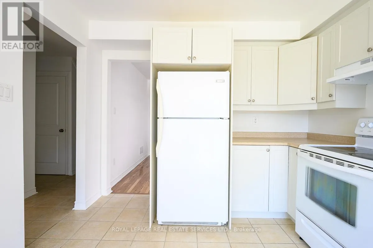2030 GLENADA CRESCENT