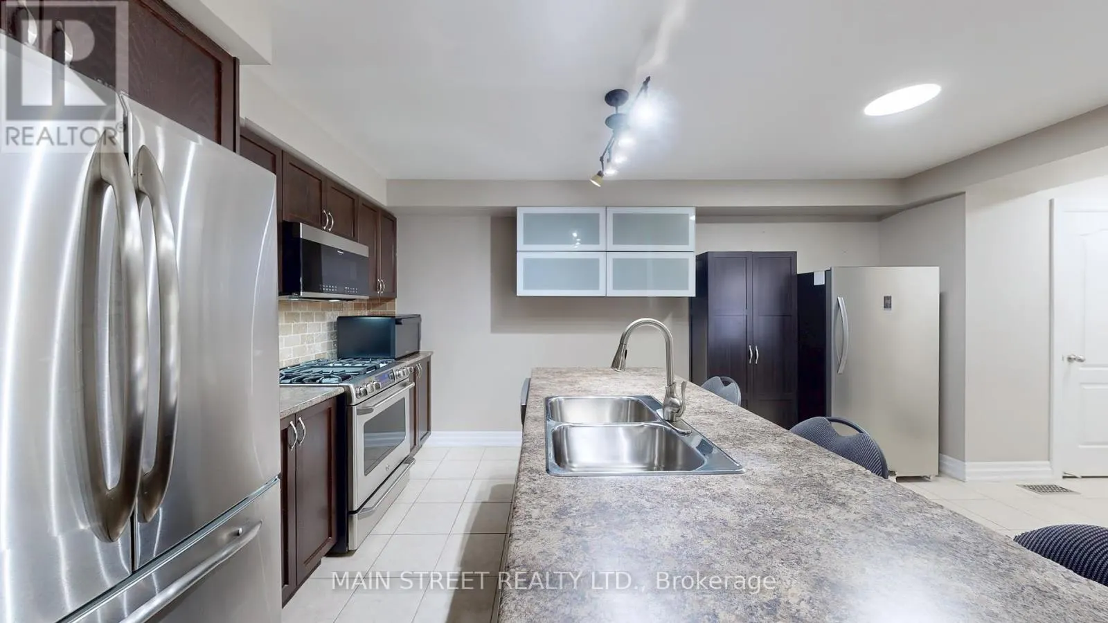 42 BELLCHASE TRAIL