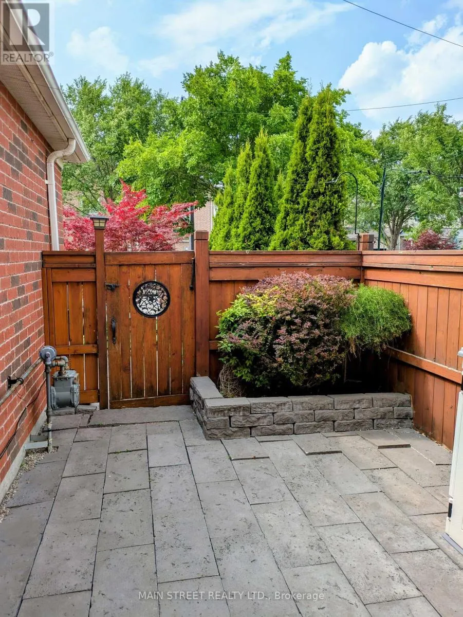 42 BELLCHASE TRAIL