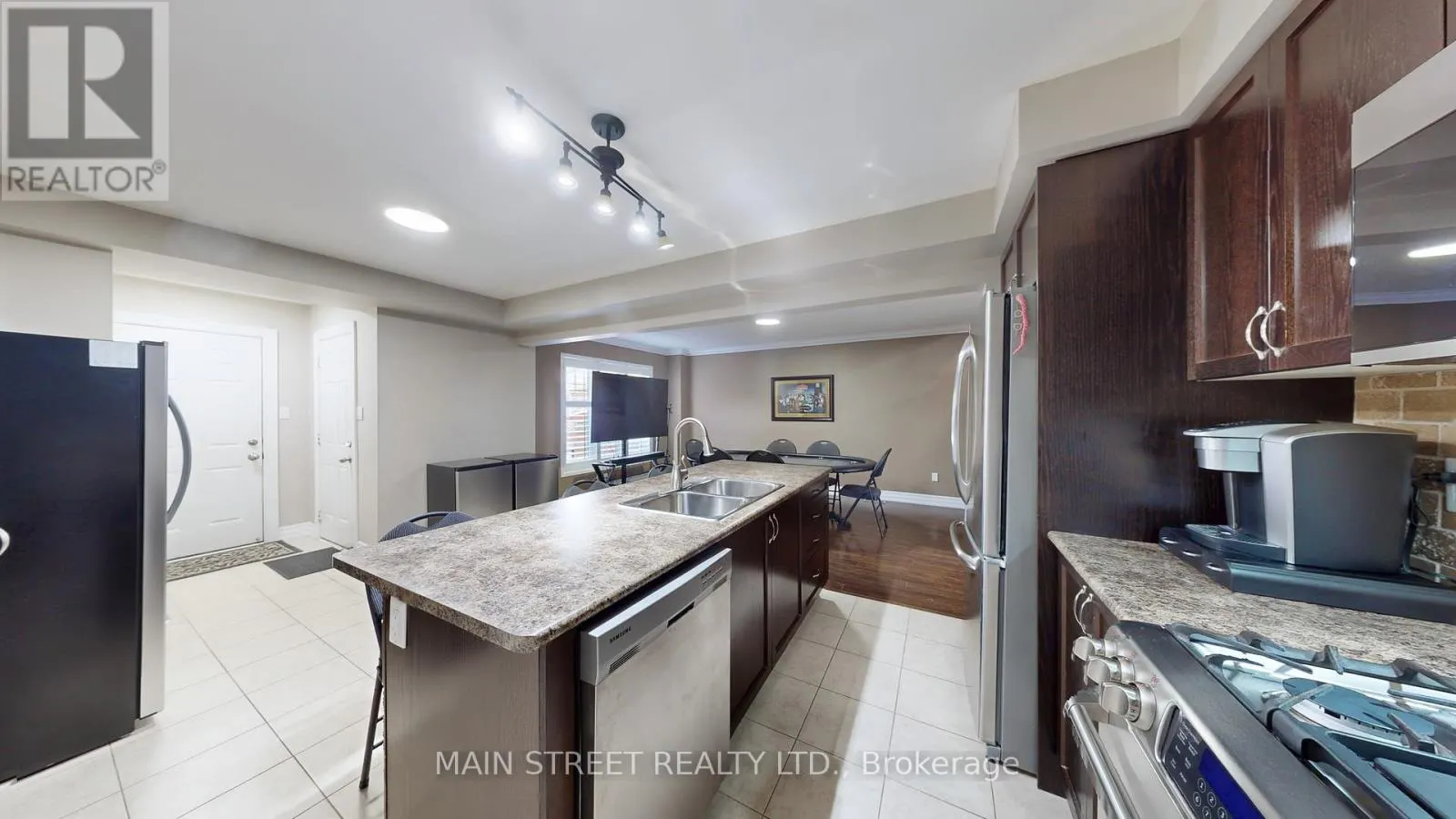 42 BELLCHASE TRAIL