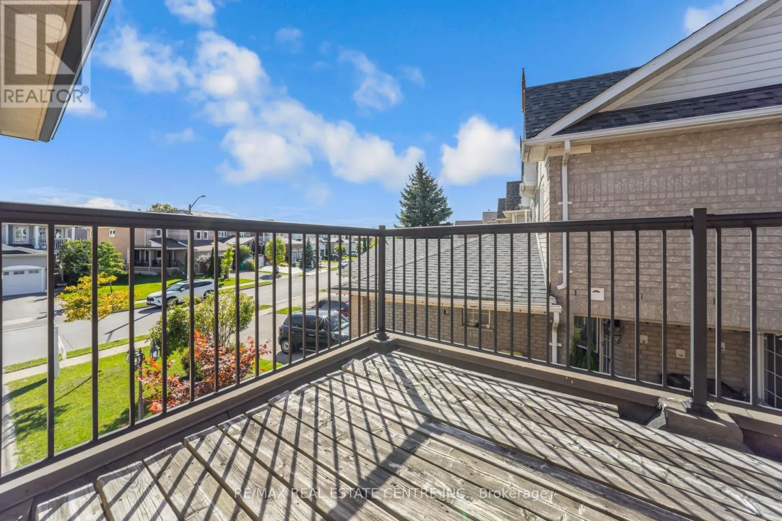 26 PORCHLIGHT ROAD