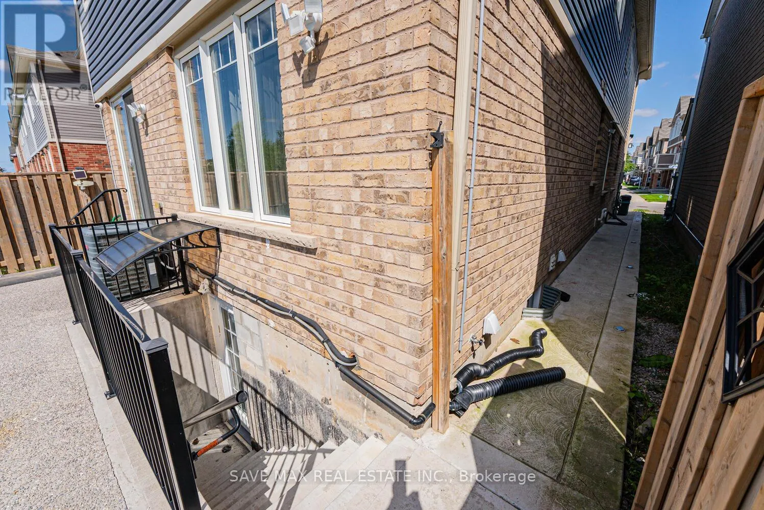 BASEMENT - 1554 CLITHEROW STREET