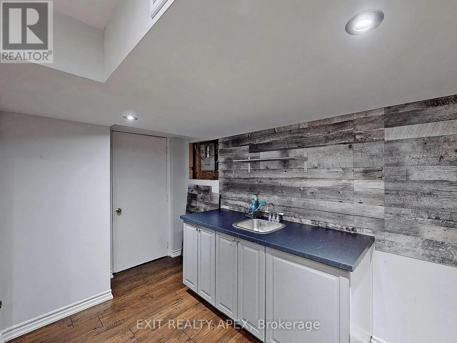 5552 CORTINA CRESCENT