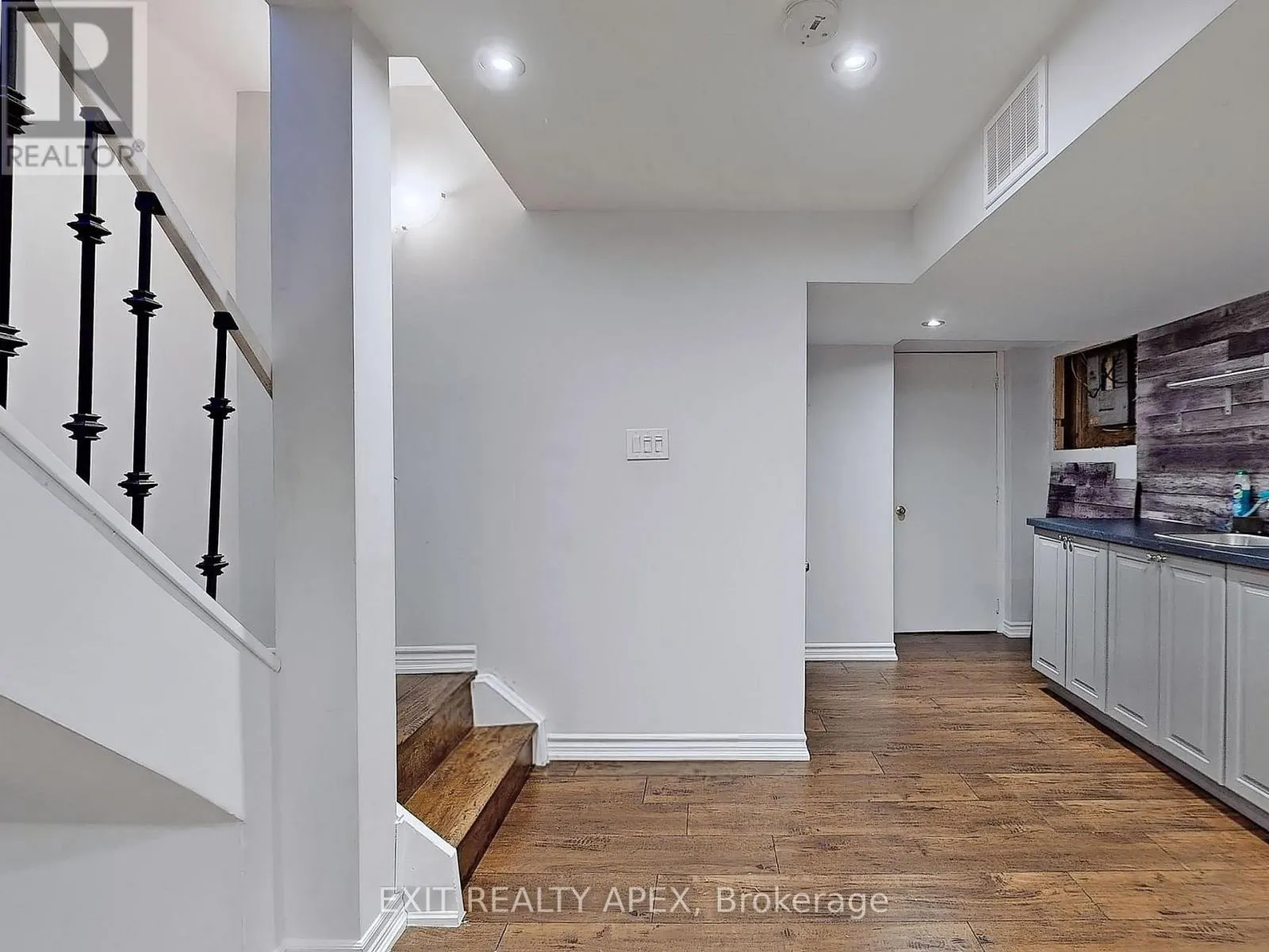 5552 CORTINA CRESCENT