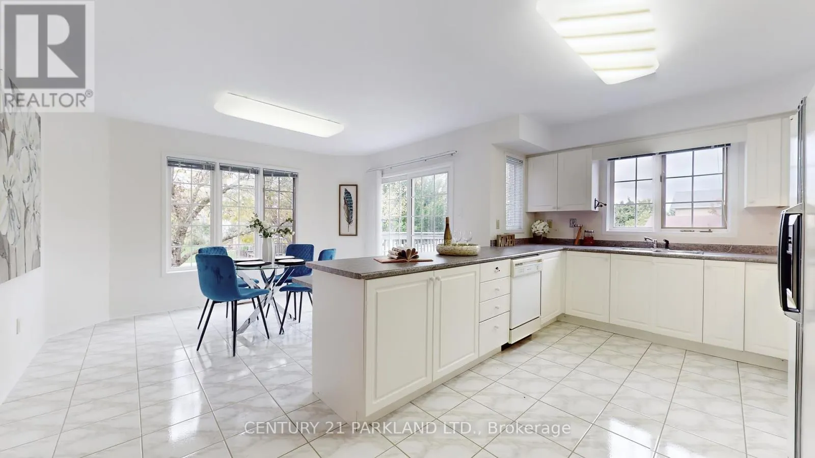 2332 MANOR HOUSE COURT