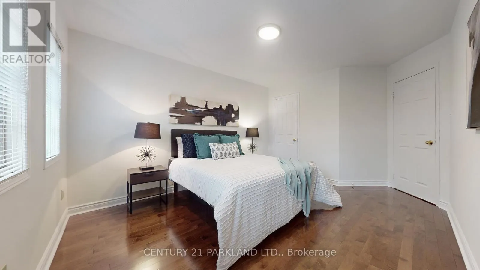 2332 MANOR HOUSE COURT