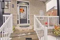 UPPER - 4 TOBERMORY CRESCENT