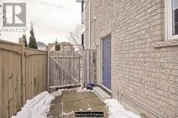 UPPER - 4 TOBERMORY CRESCENT