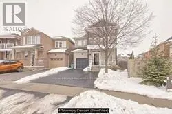 UPPER - 4 TOBERMORY CRESCENT