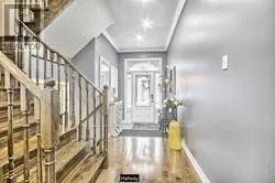 UPPER - 4 TOBERMORY CRESCENT