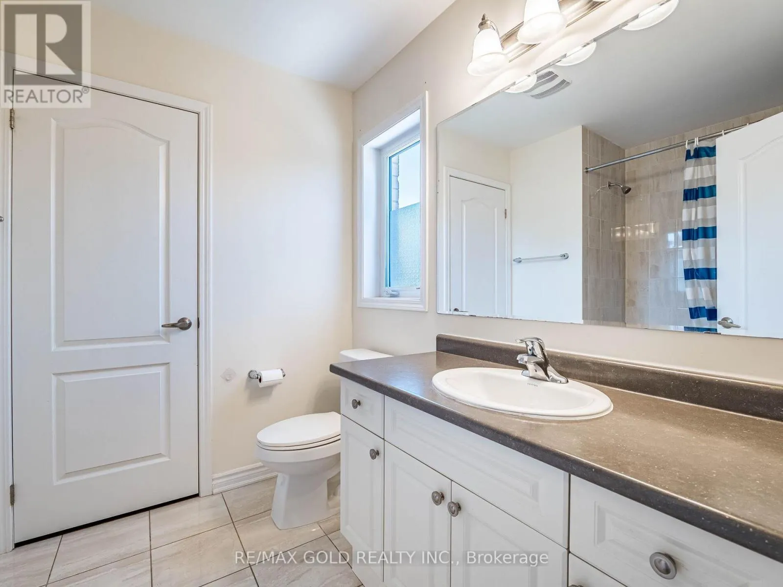 6 FEEDER STREET