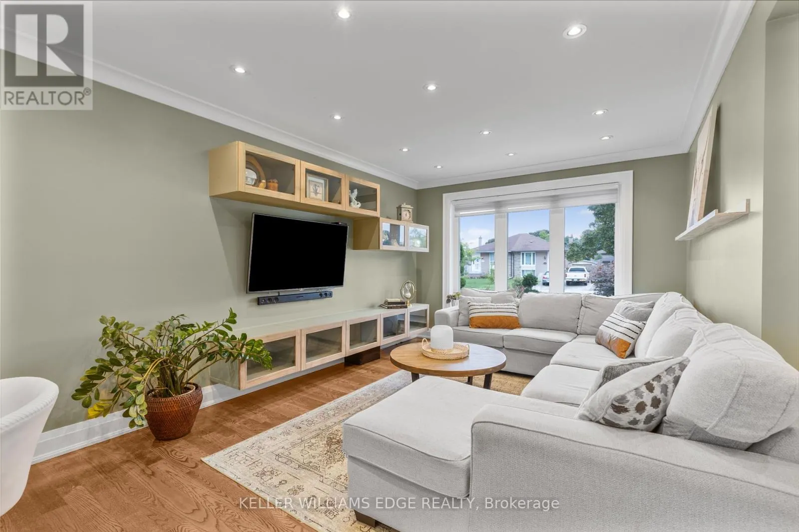 2517 CONSTABLE ROAD