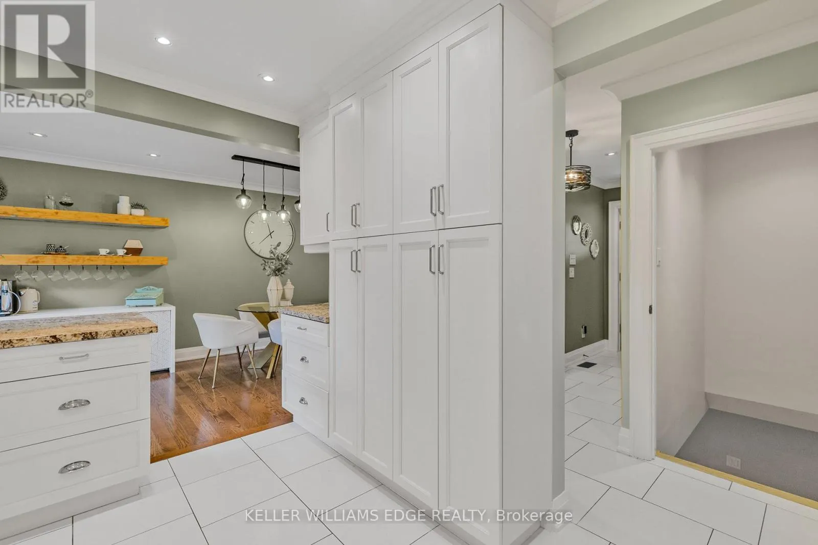 2517 CONSTABLE ROAD