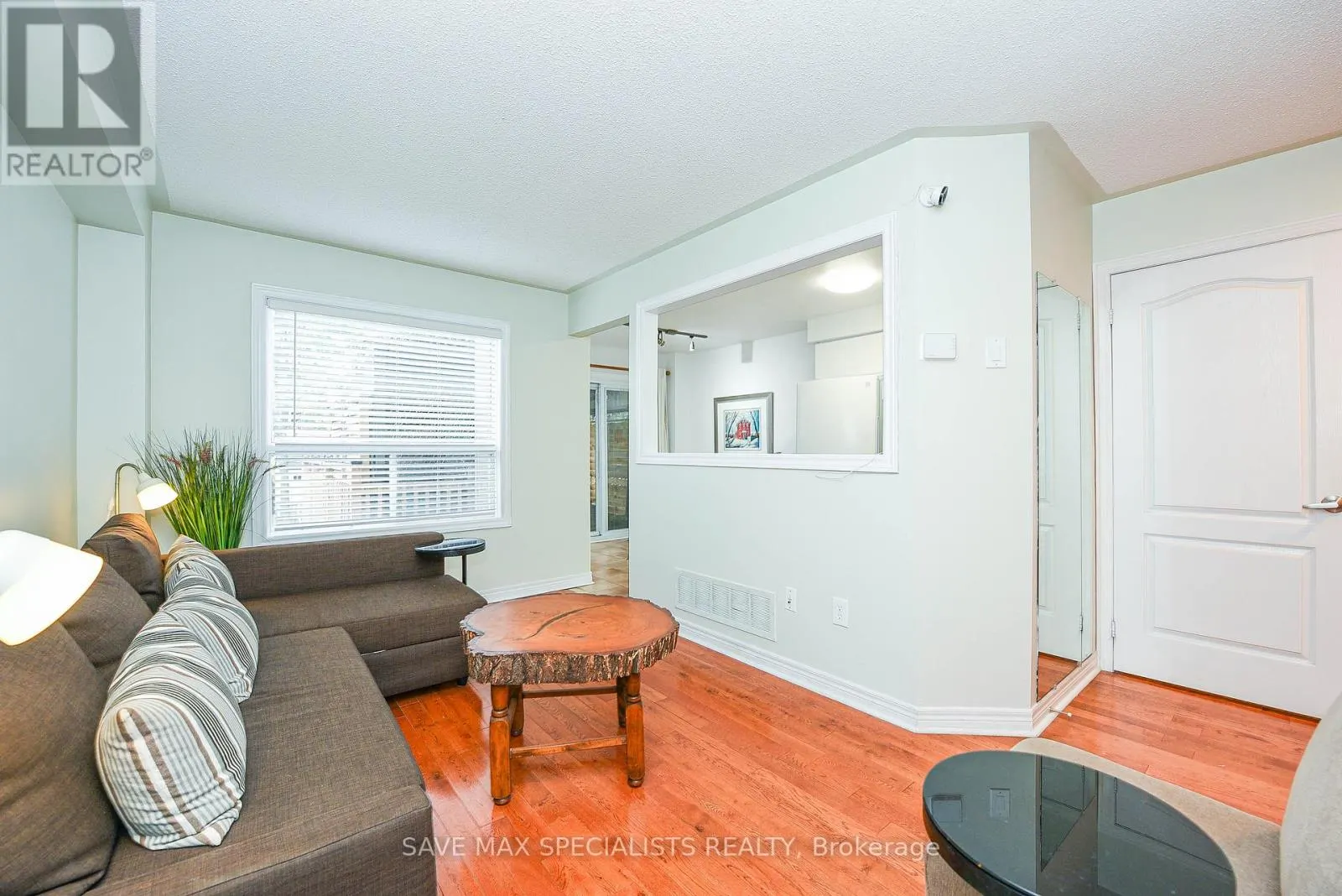 614 LUMBERTON CRESCENT