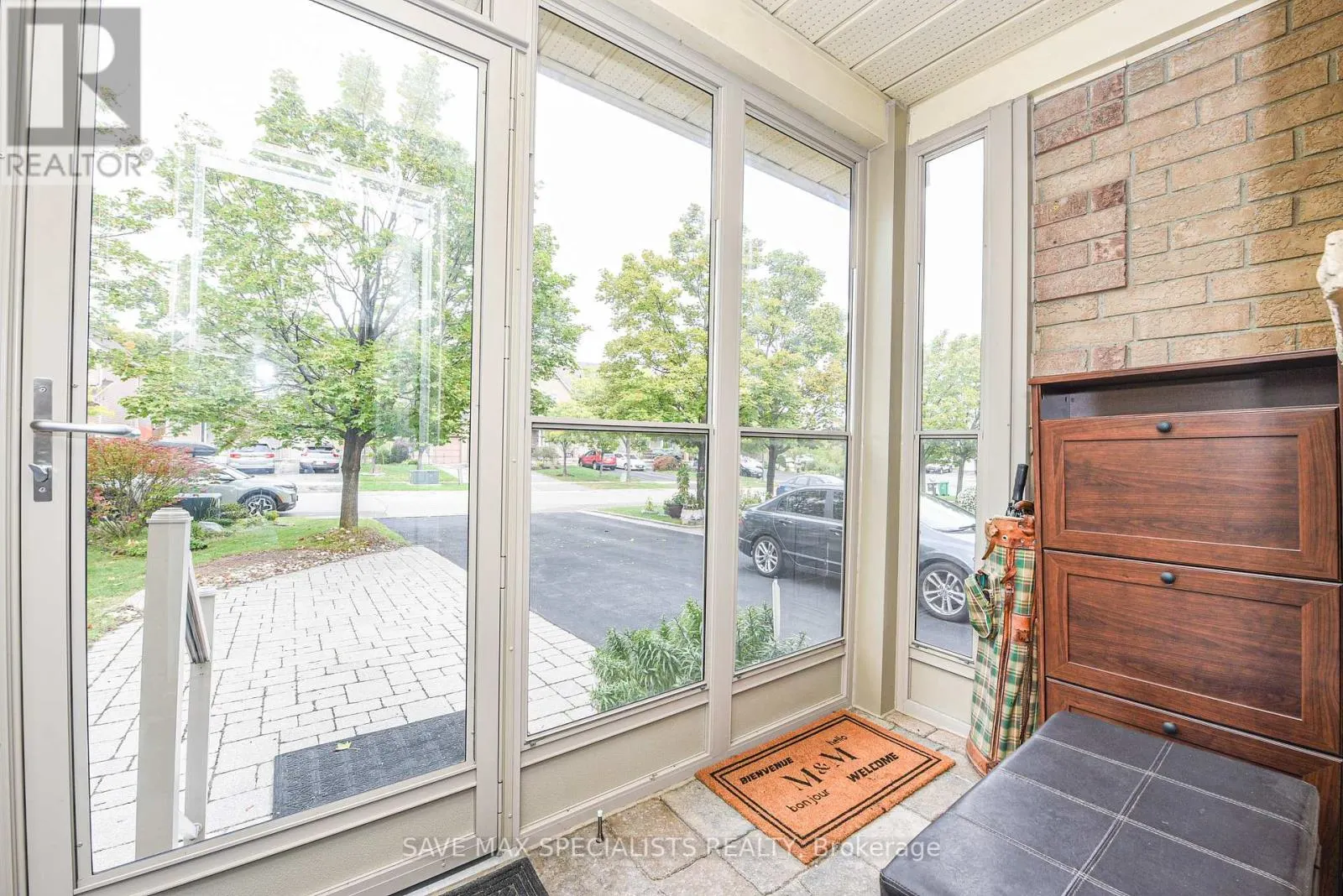 614 LUMBERTON CRESCENT