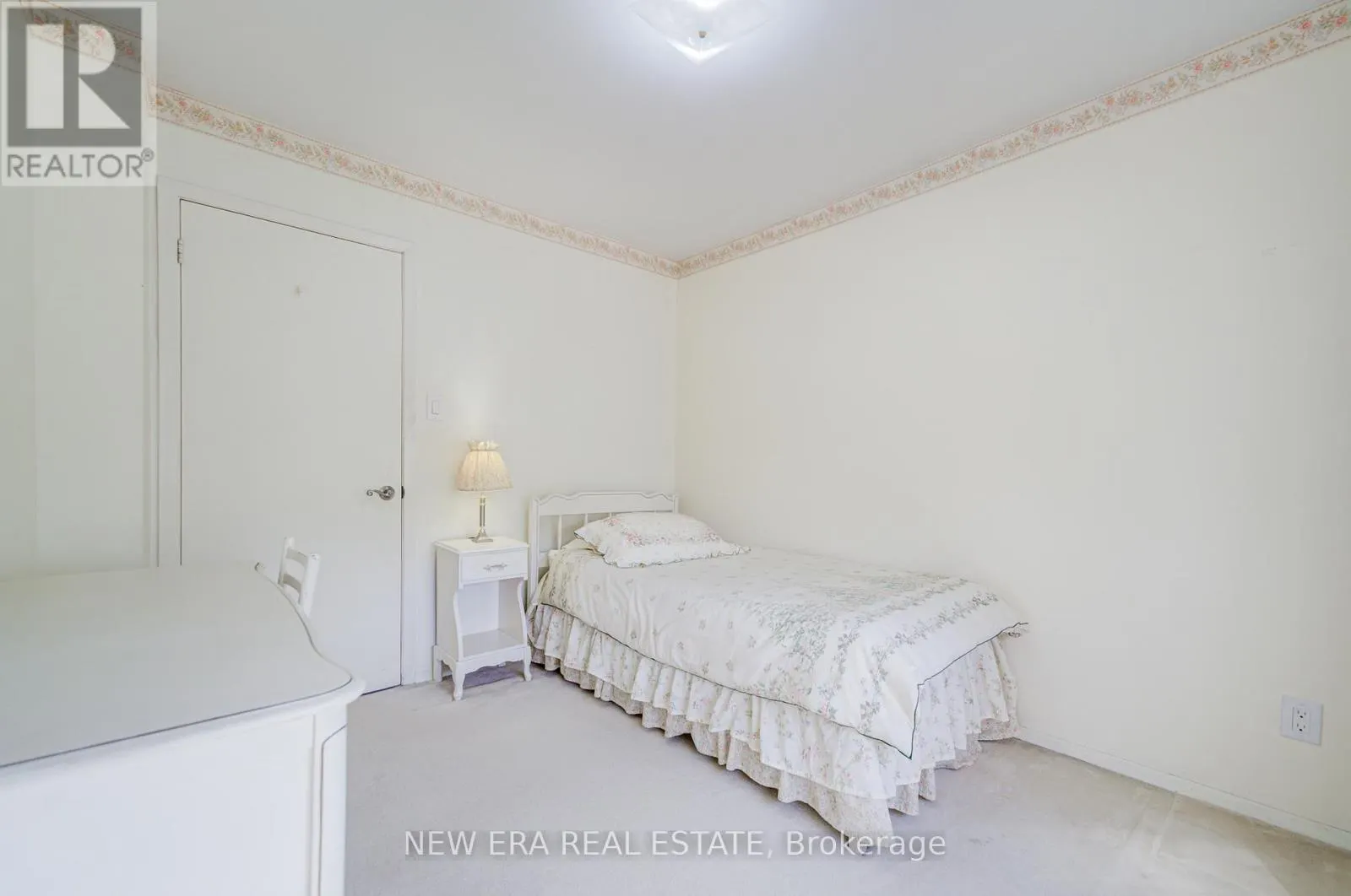 5 BURNHAMILL PLACE