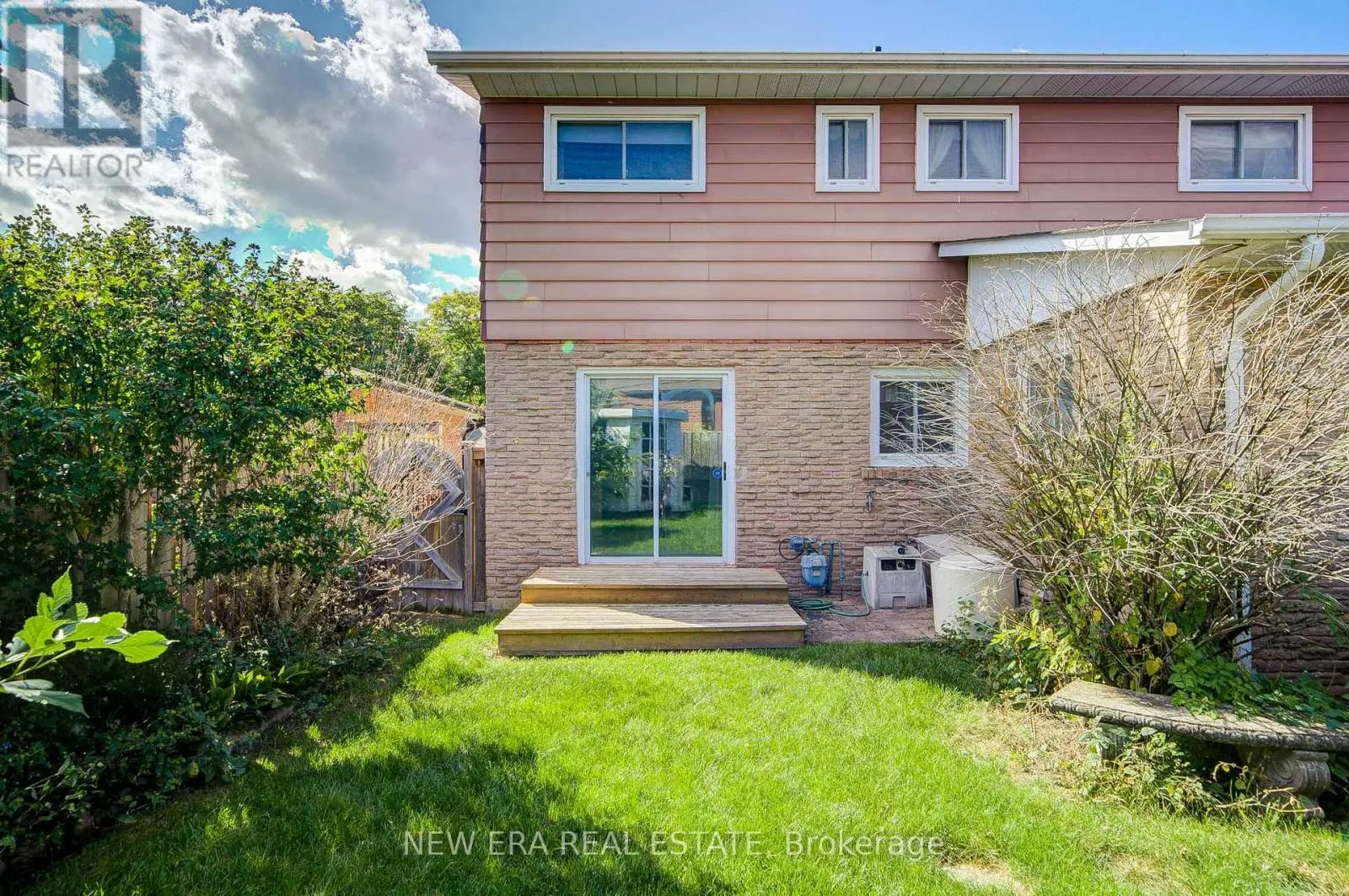 5 BURNHAMILL PLACE