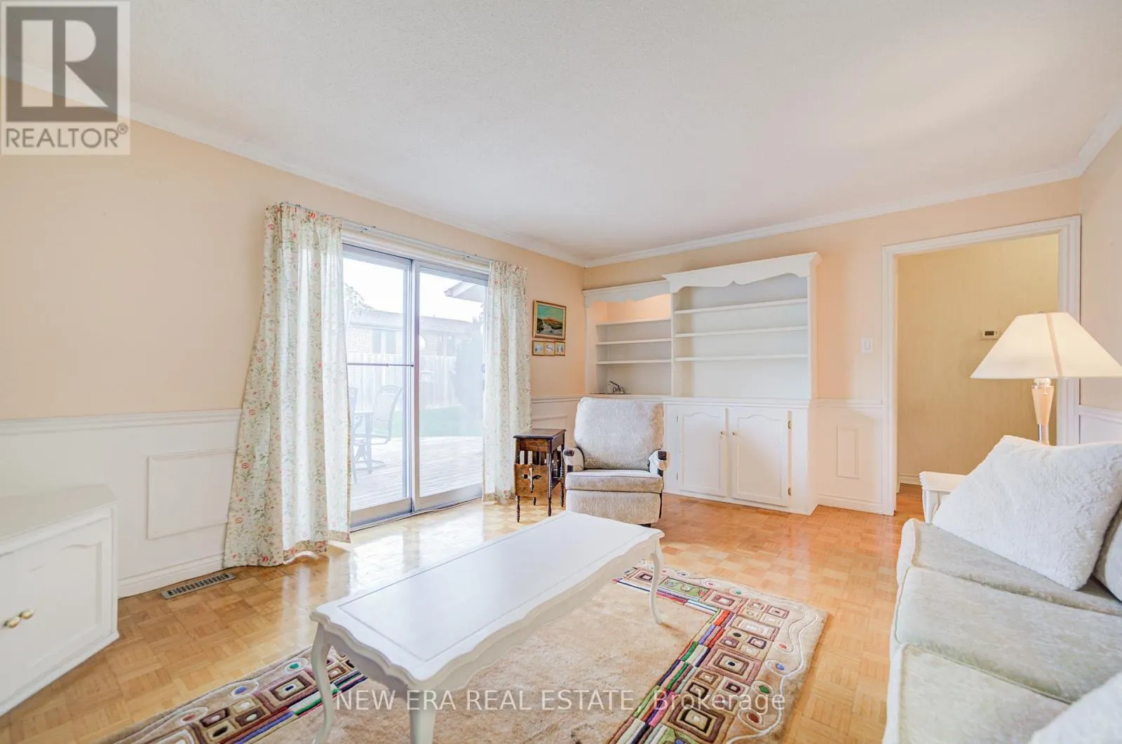 5 BURNHAMILL PLACE