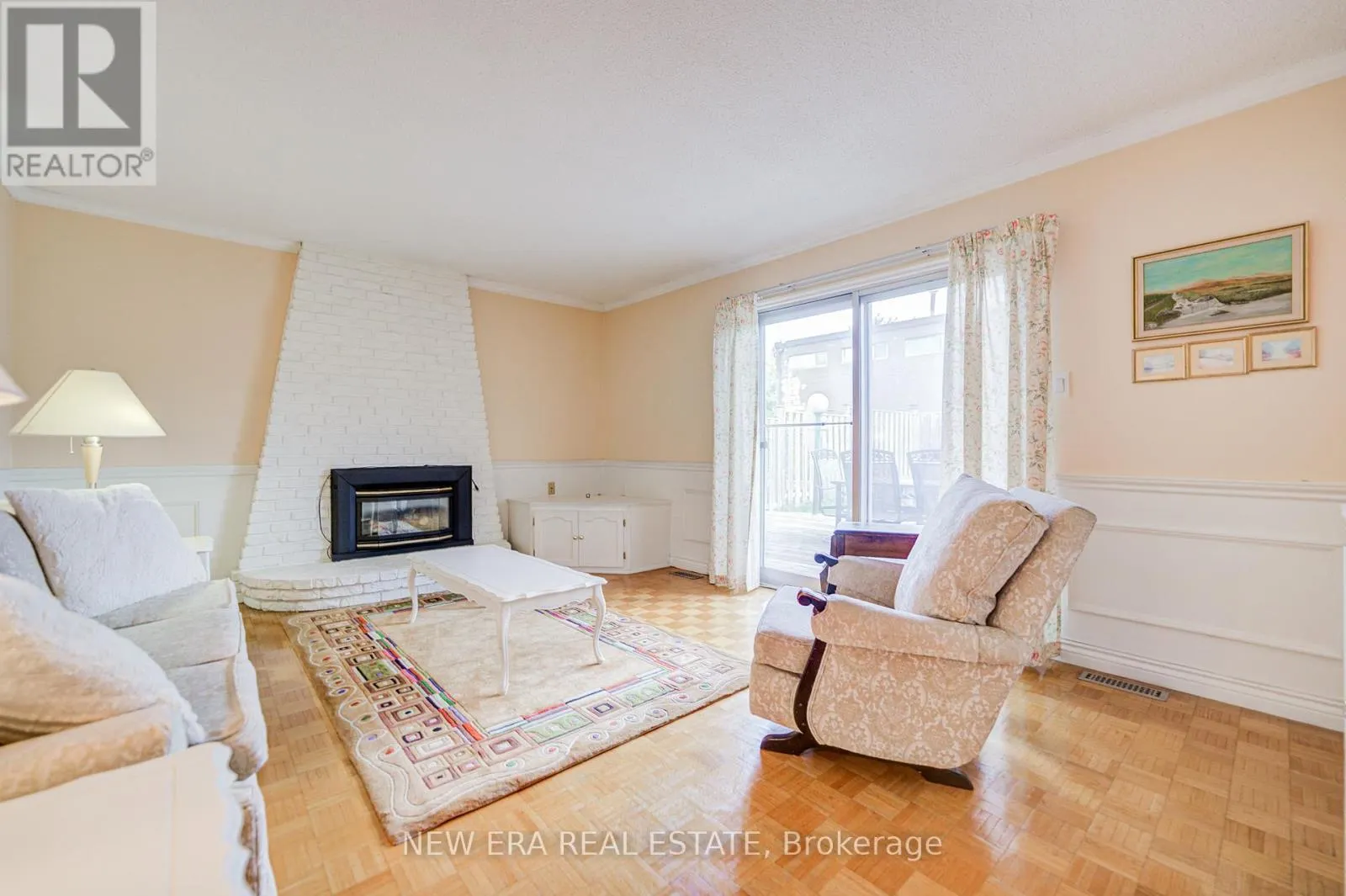 5 BURNHAMILL PLACE