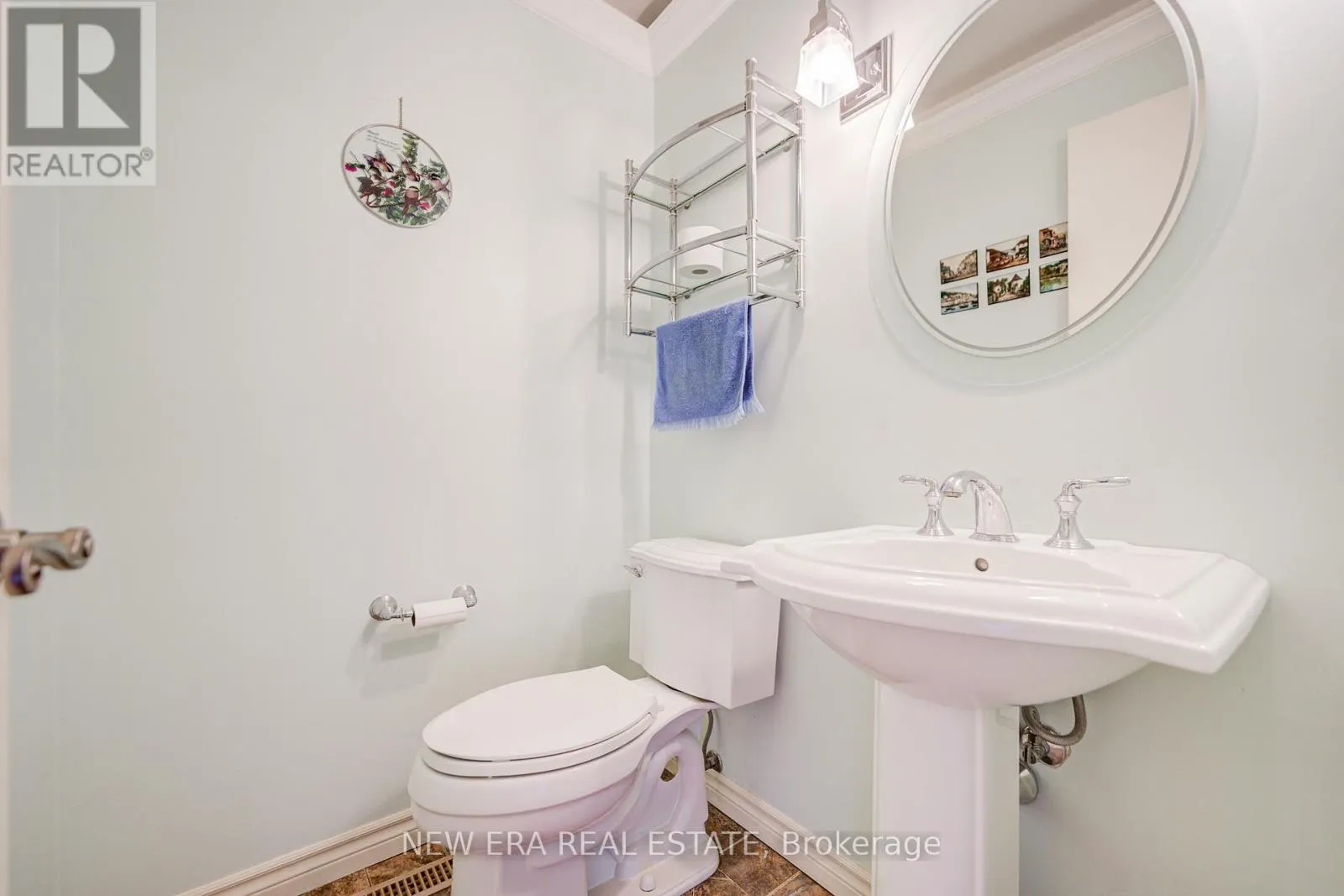 5 BURNHAMILL PLACE