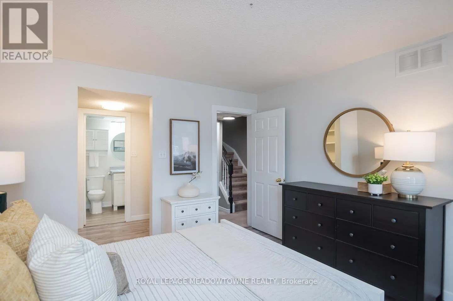 302 - 1701 LAMPMAN AVENUE