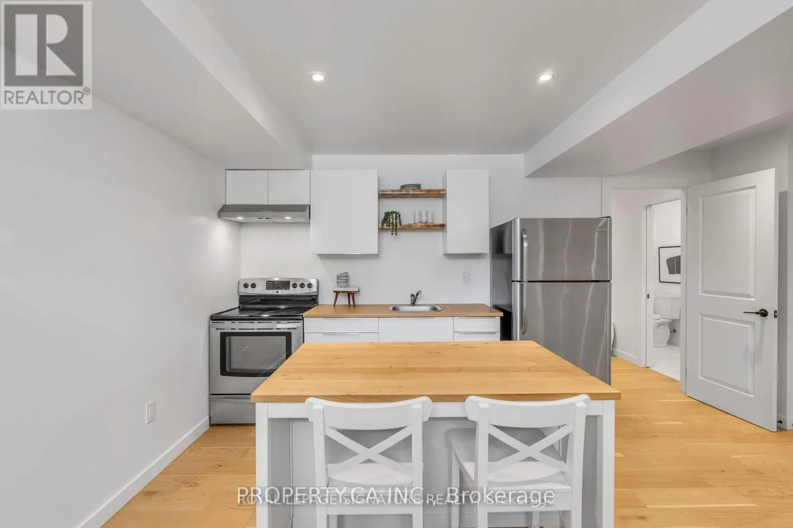 LOWER - 33 NINETEENTH STREET