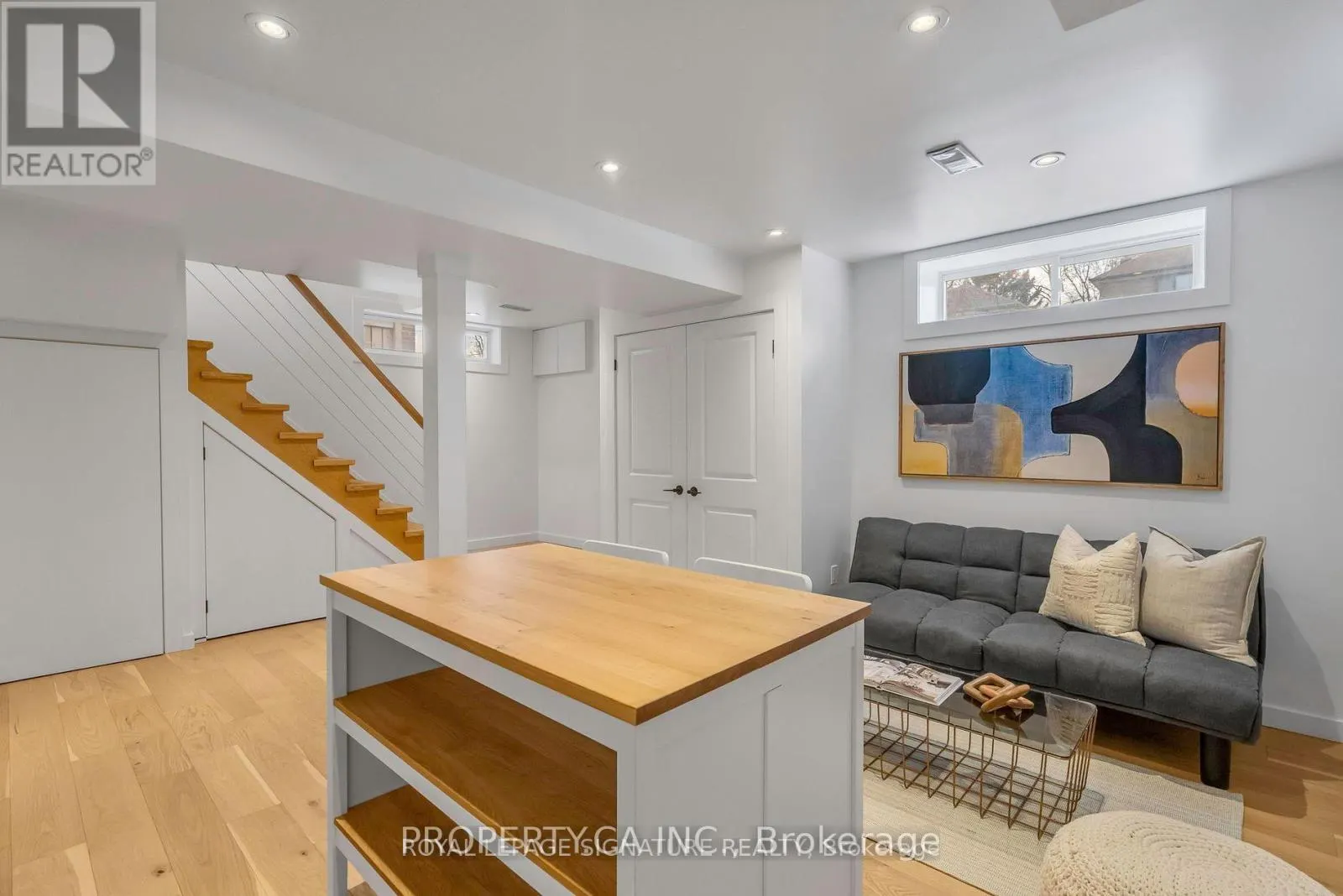 LOWER - 33 NINETEENTH STREET