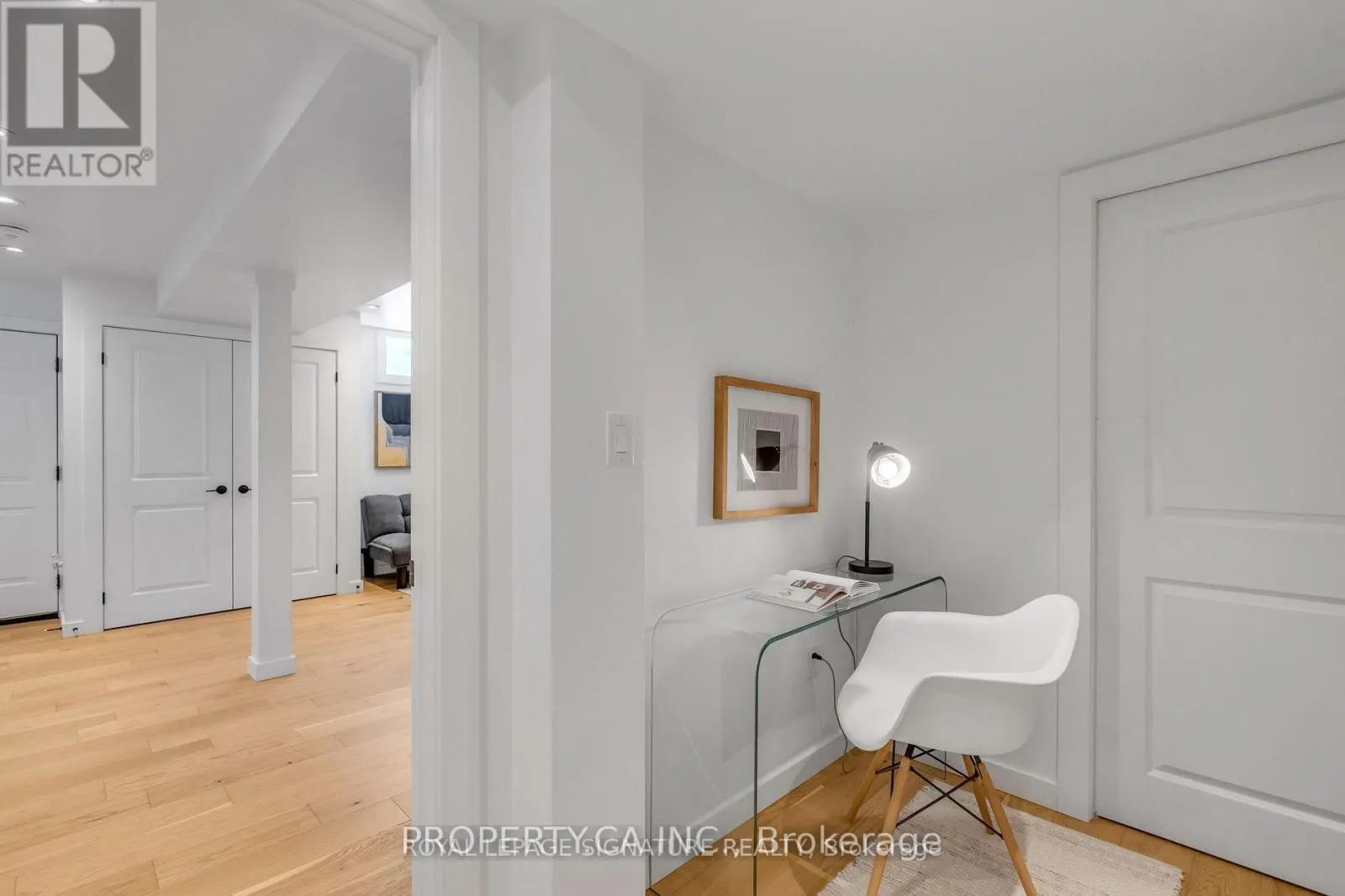 LOWER - 33 NINETEENTH STREET