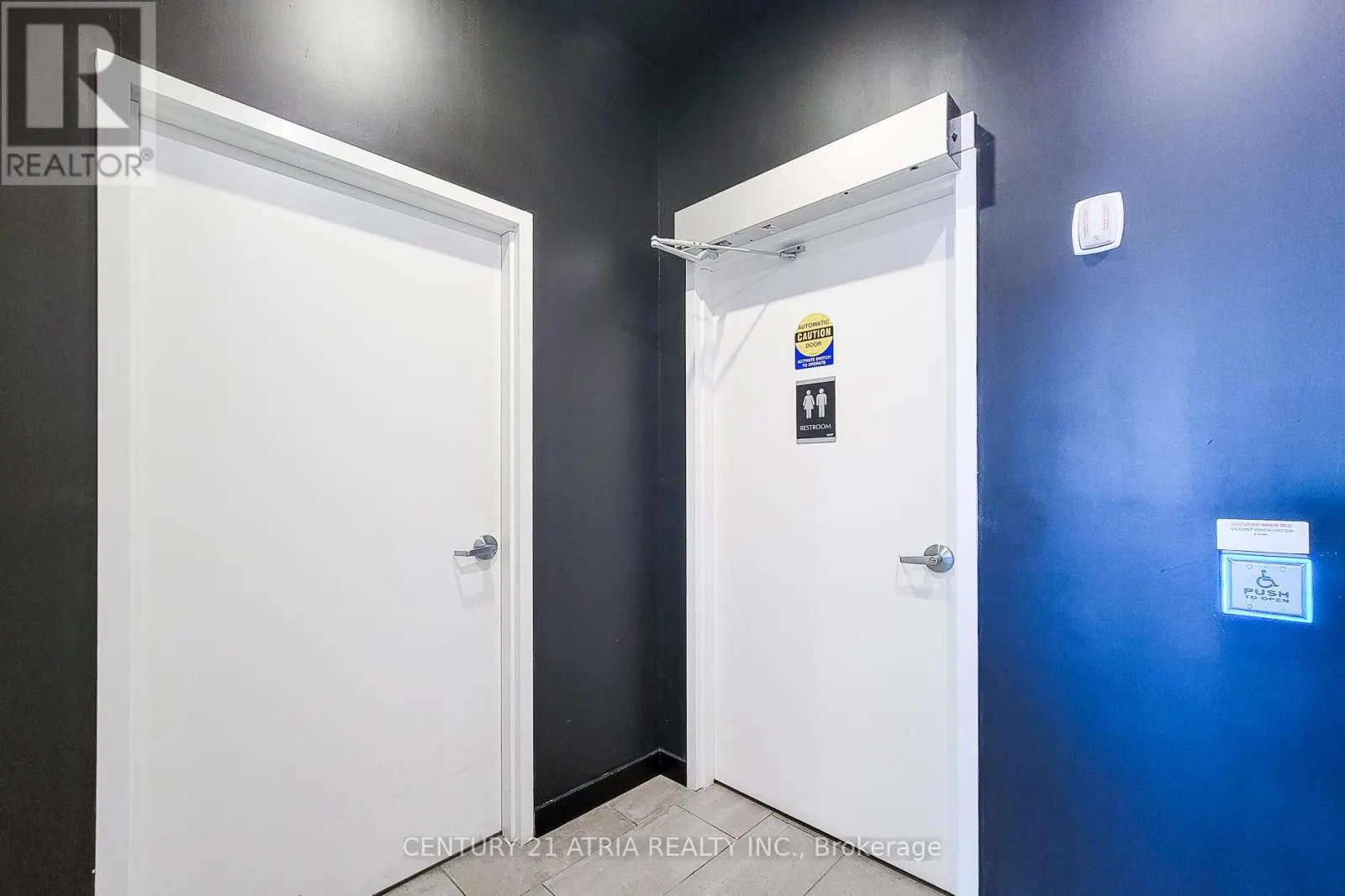3450 DUNDAS STREET E