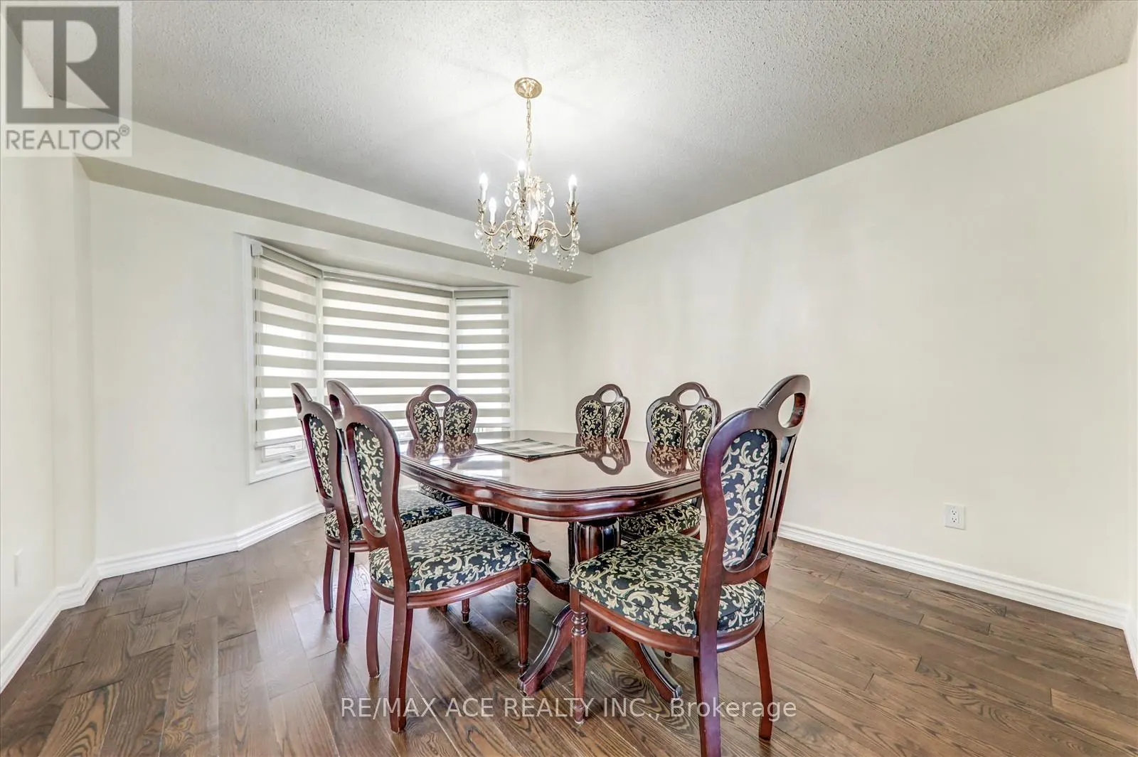 475 WALLENBERG CRESCENT