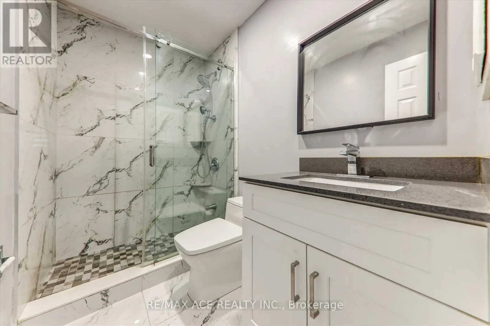 475 WALLENBERG CRESCENT