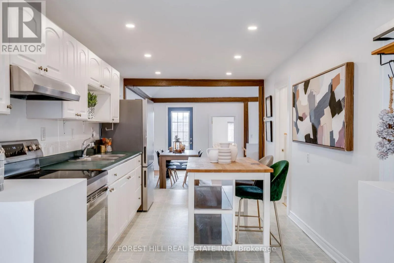4053 OLD DUNDAS STREET