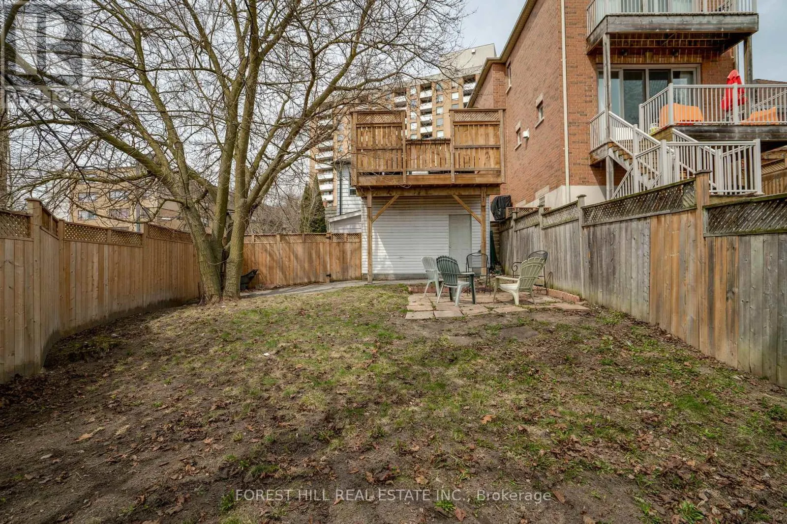 4053 OLD DUNDAS STREET