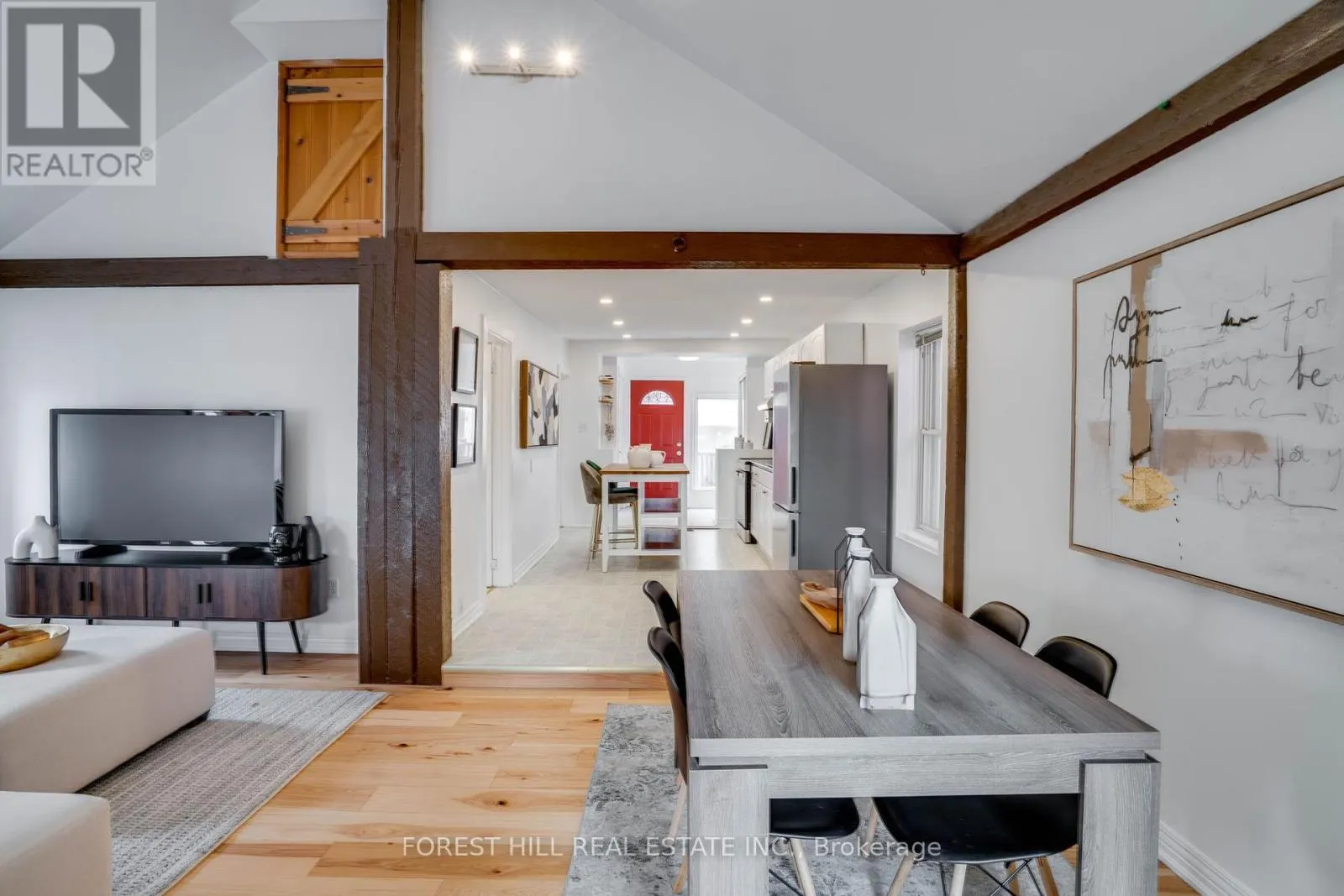4053 OLD DUNDAS STREET