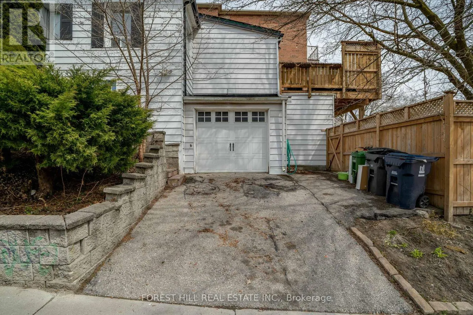 4053 OLD DUNDAS STREET