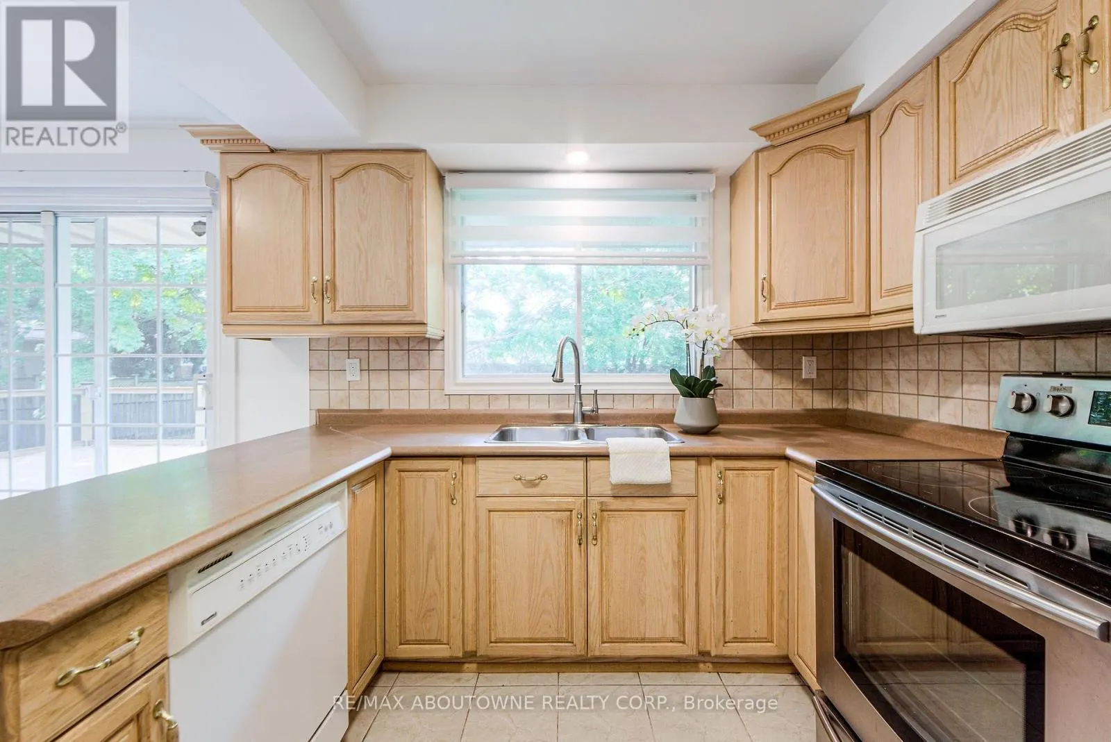 30 BIRKBANK DRIVE