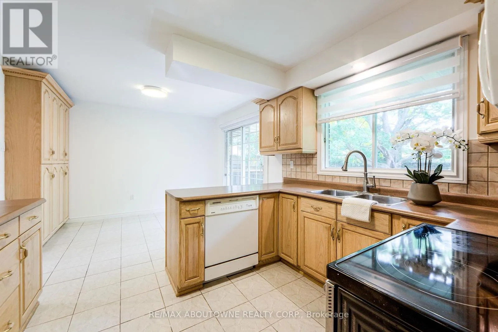 30 BIRKBANK DRIVE