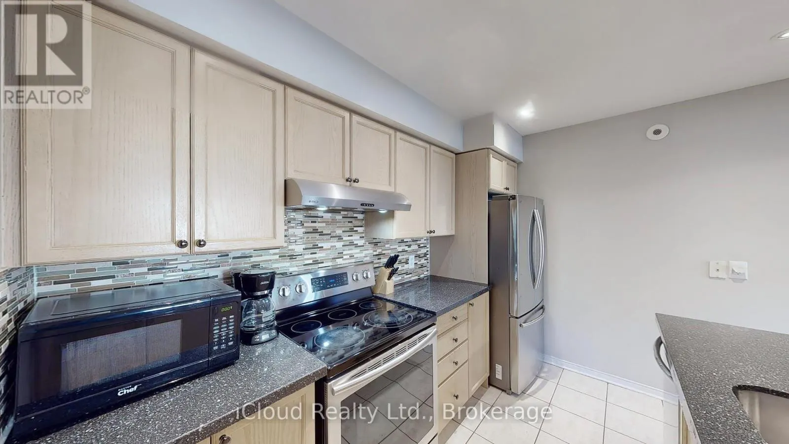 148 - 4975 SOUTHAMPTON DRIVE
