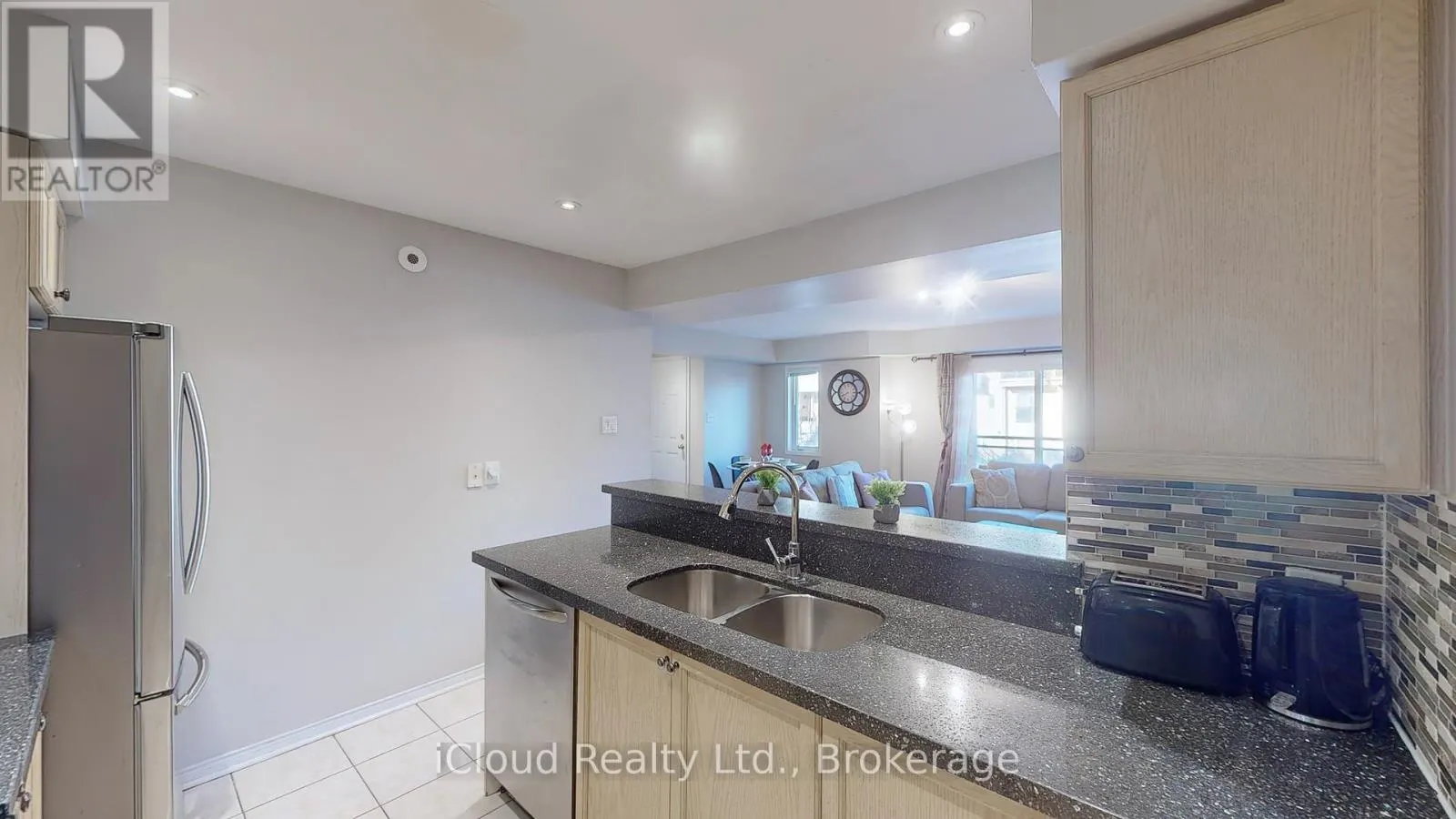 148 - 4975 SOUTHAMPTON DRIVE