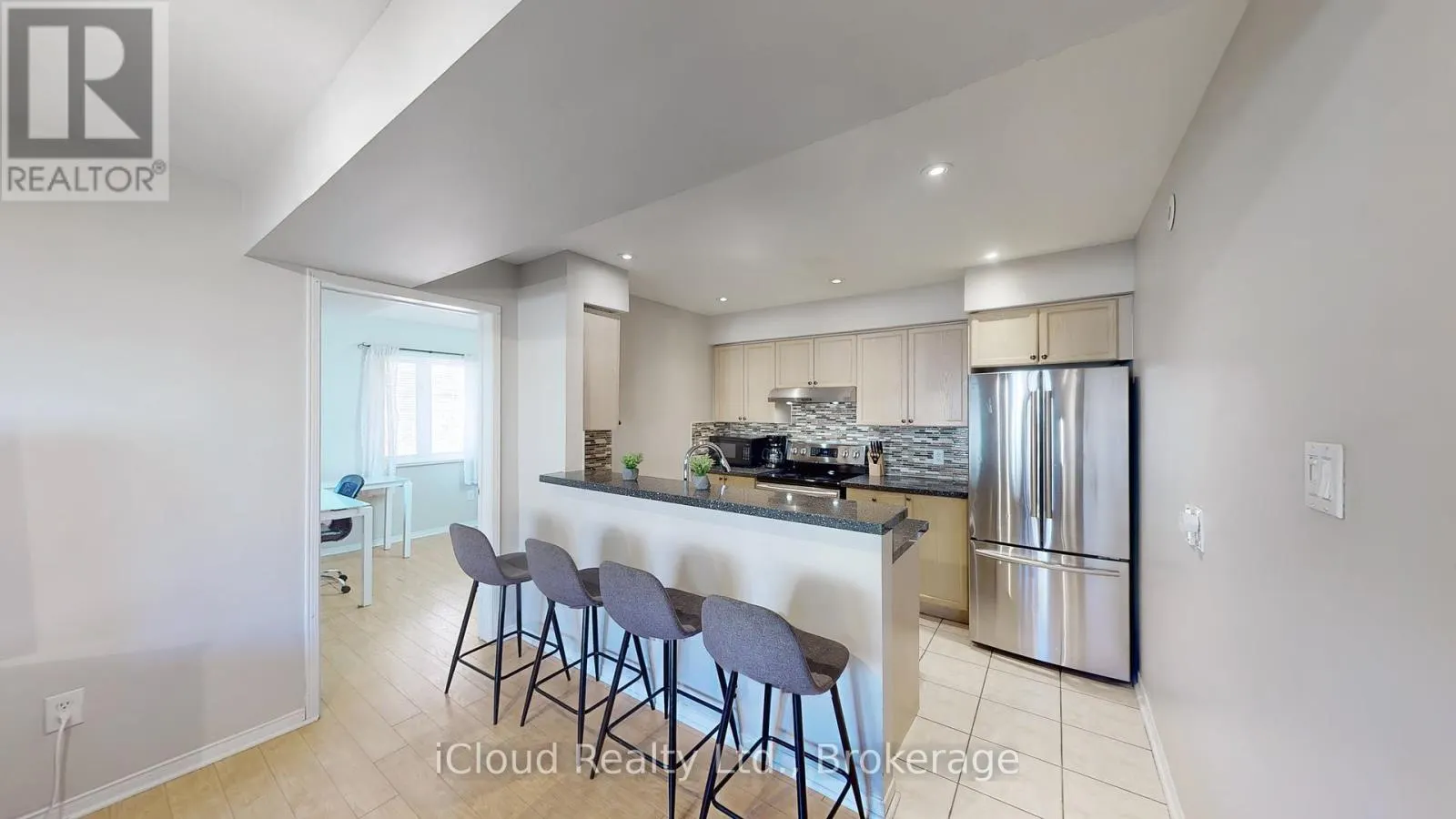 148 - 4975 SOUTHAMPTON DRIVE