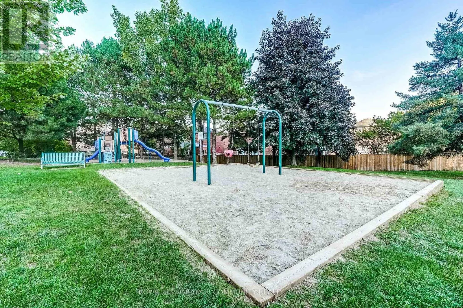 1208 - 350 WEBB DRIVE
