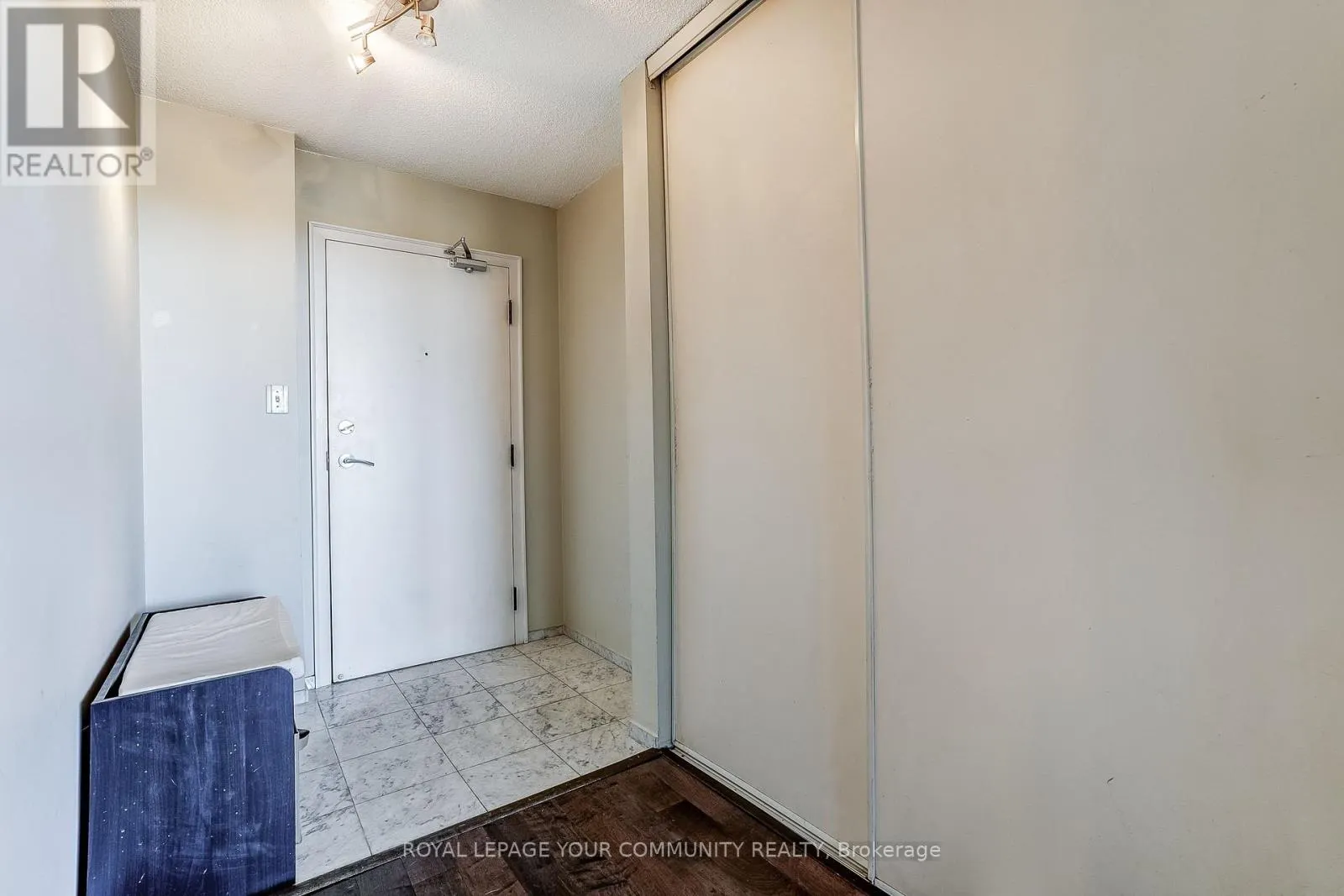 1208 - 350 WEBB DRIVE