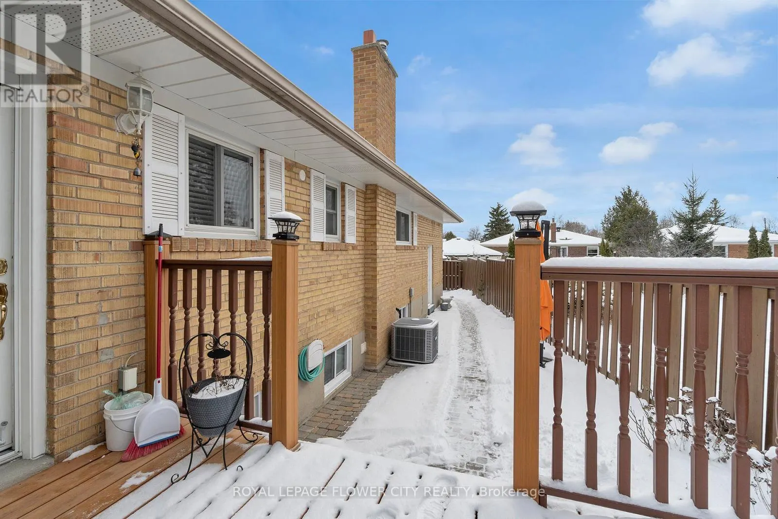 13 BAIRSTOW CRESCENT