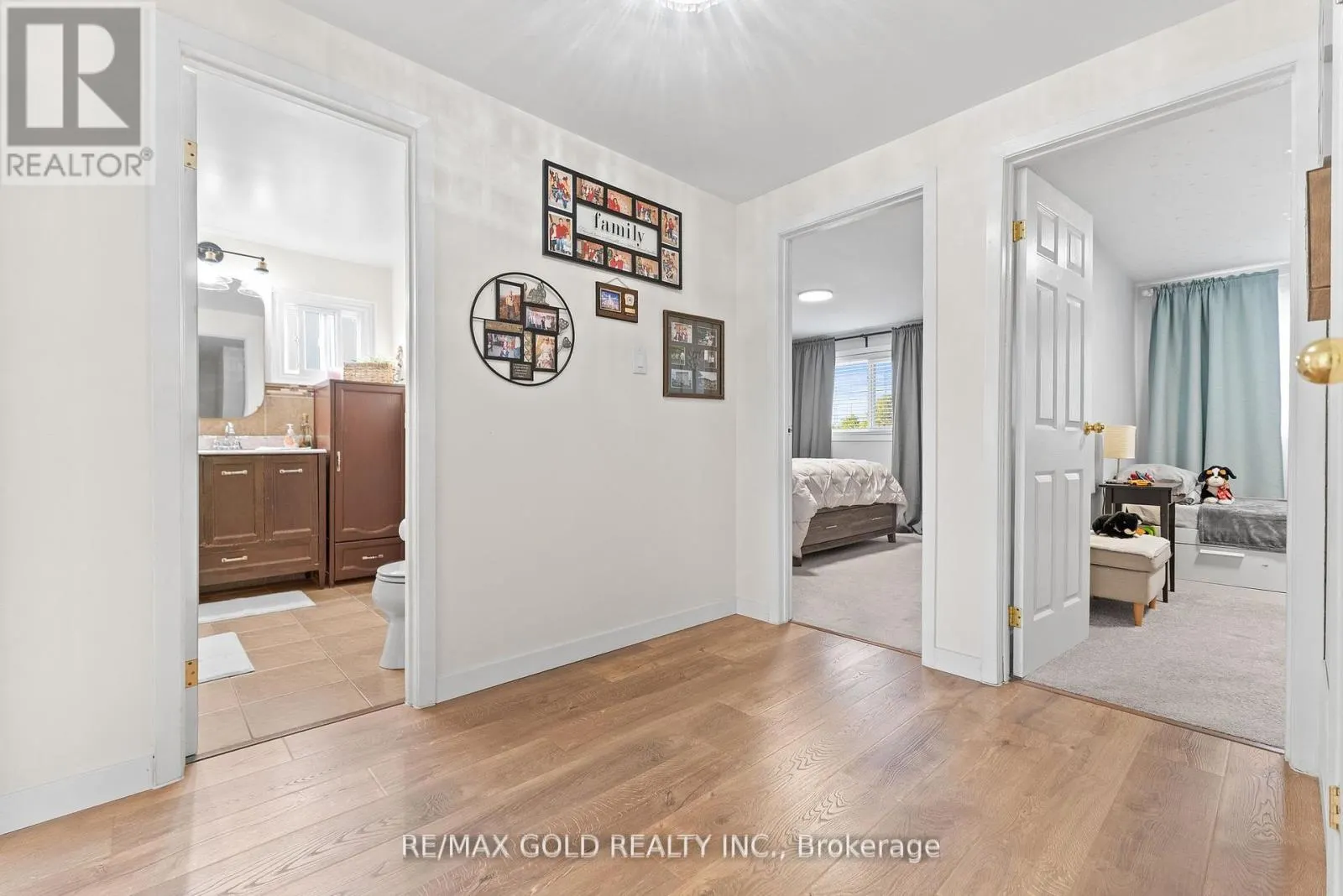 1 GREENBRIAR ROAD