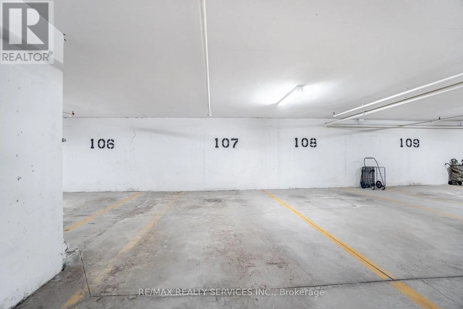 112 - 5317 UPPER MIDDLE ROAD