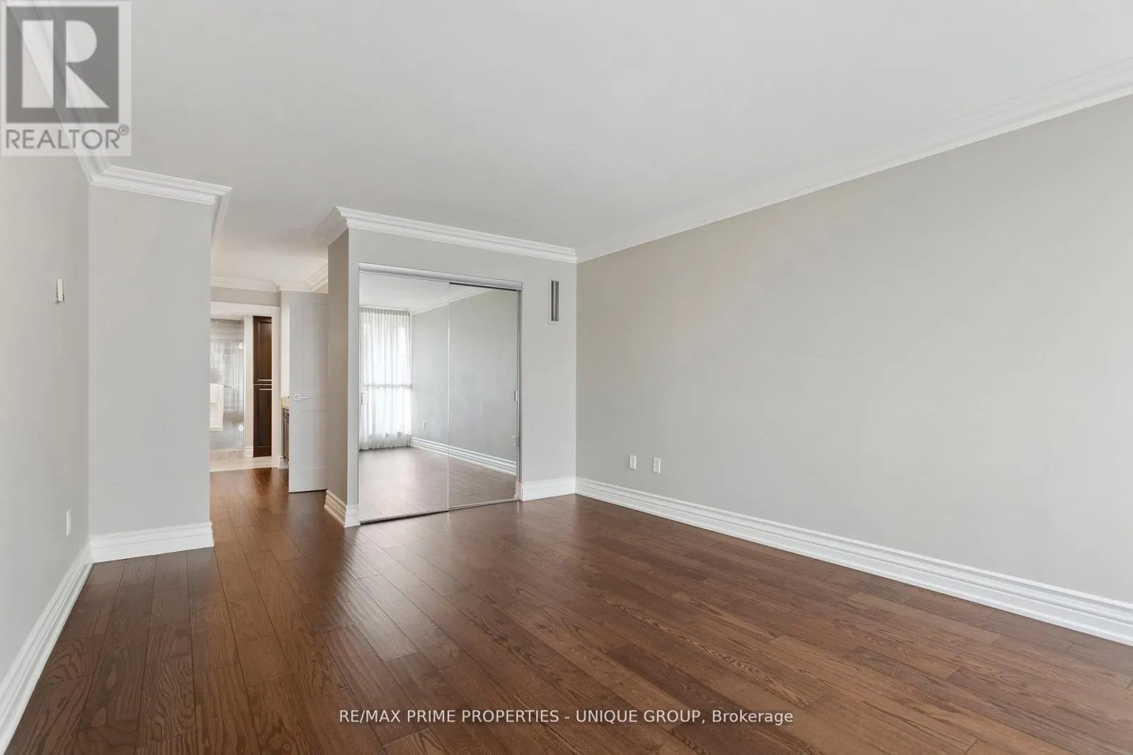 405 - 2010 ISLINGTON AVENUE