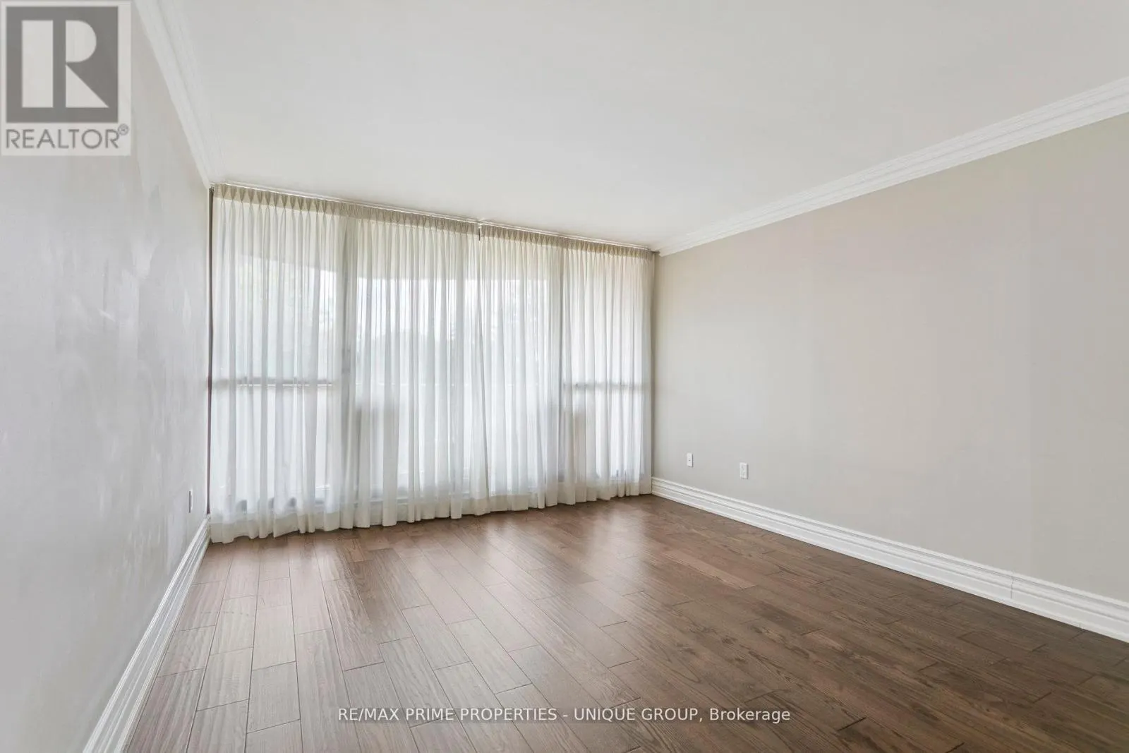 405 - 2010 ISLINGTON AVENUE