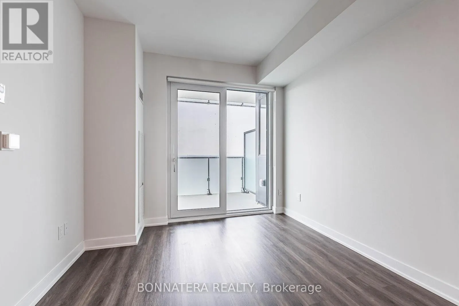3302 - 4130 PARKSIDE VILLAGE DRIVE