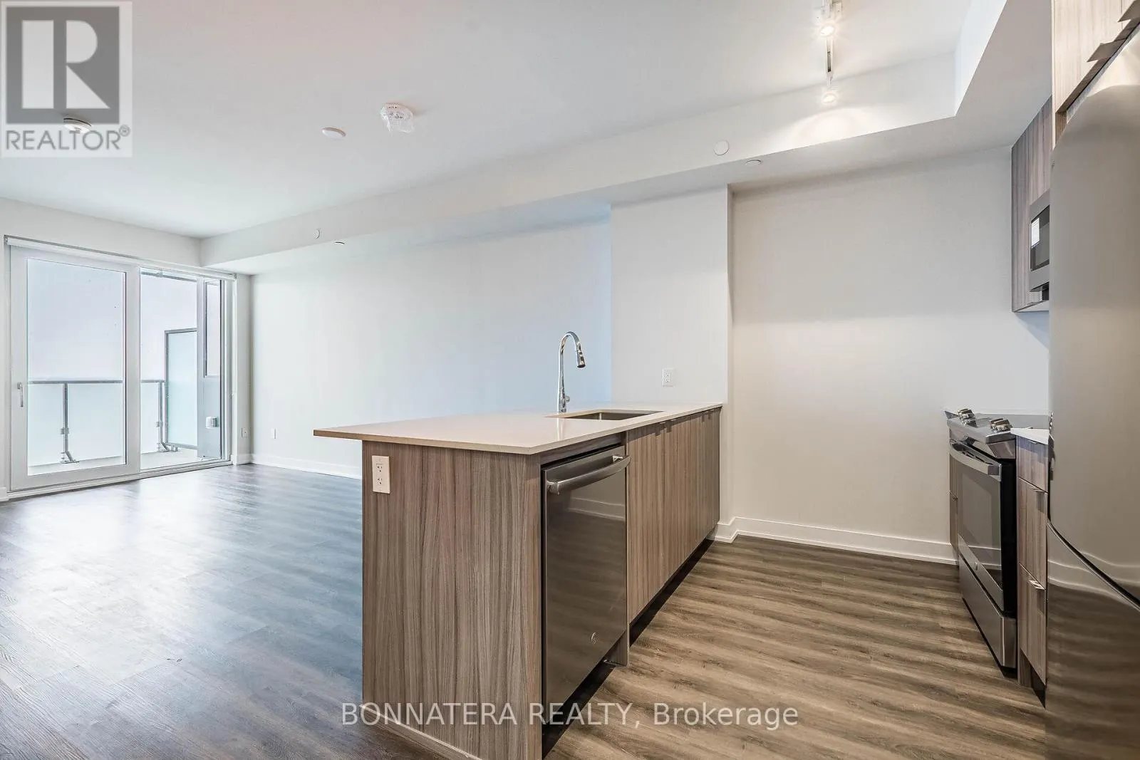 3302 - 4130 PARKSIDE VILLAGE DRIVE